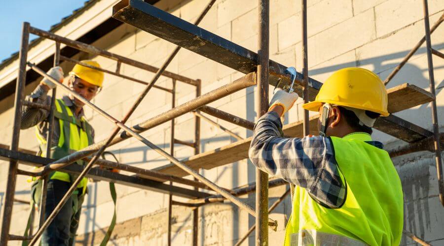 Professional gutter cleaning in Reedsville, PA